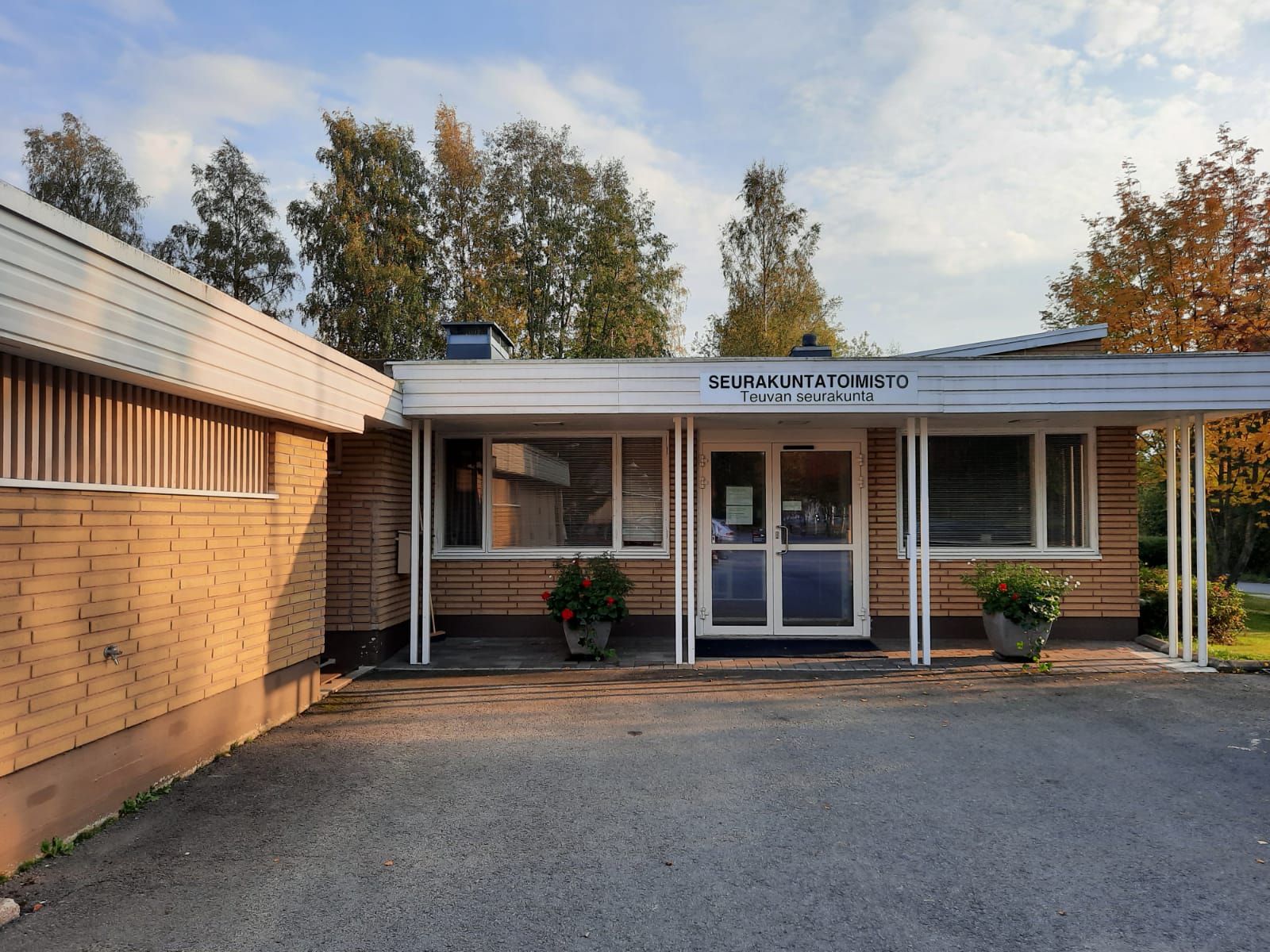 Kirkkoherranvirasto