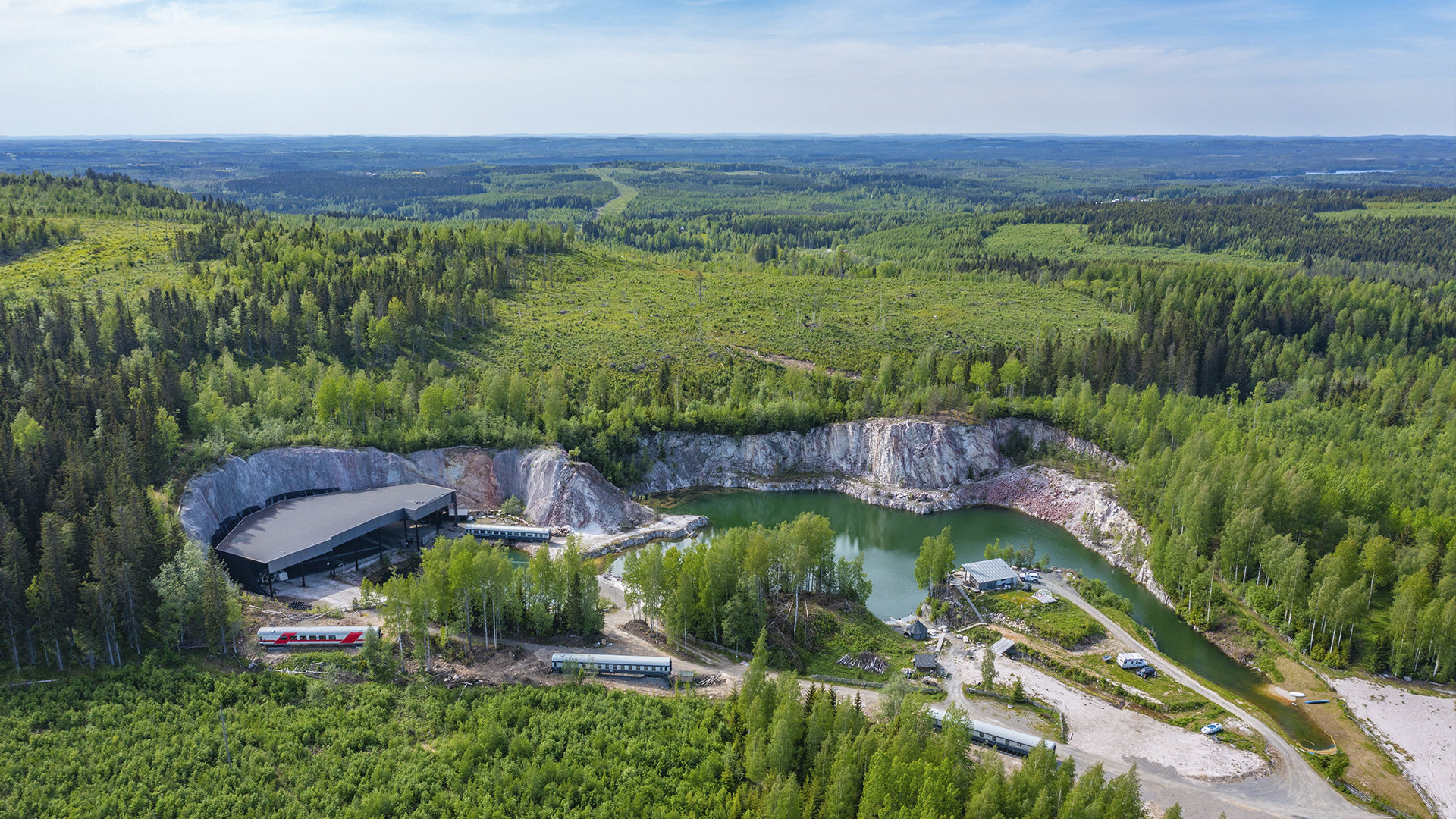 Maisemakuva Nilsiän Louhosareenalta