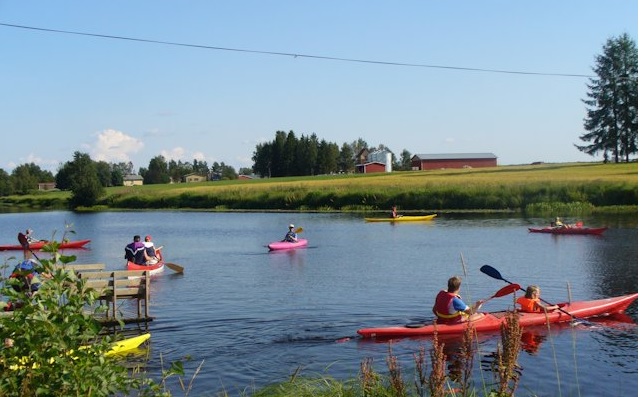 Karvoskylän idylliä