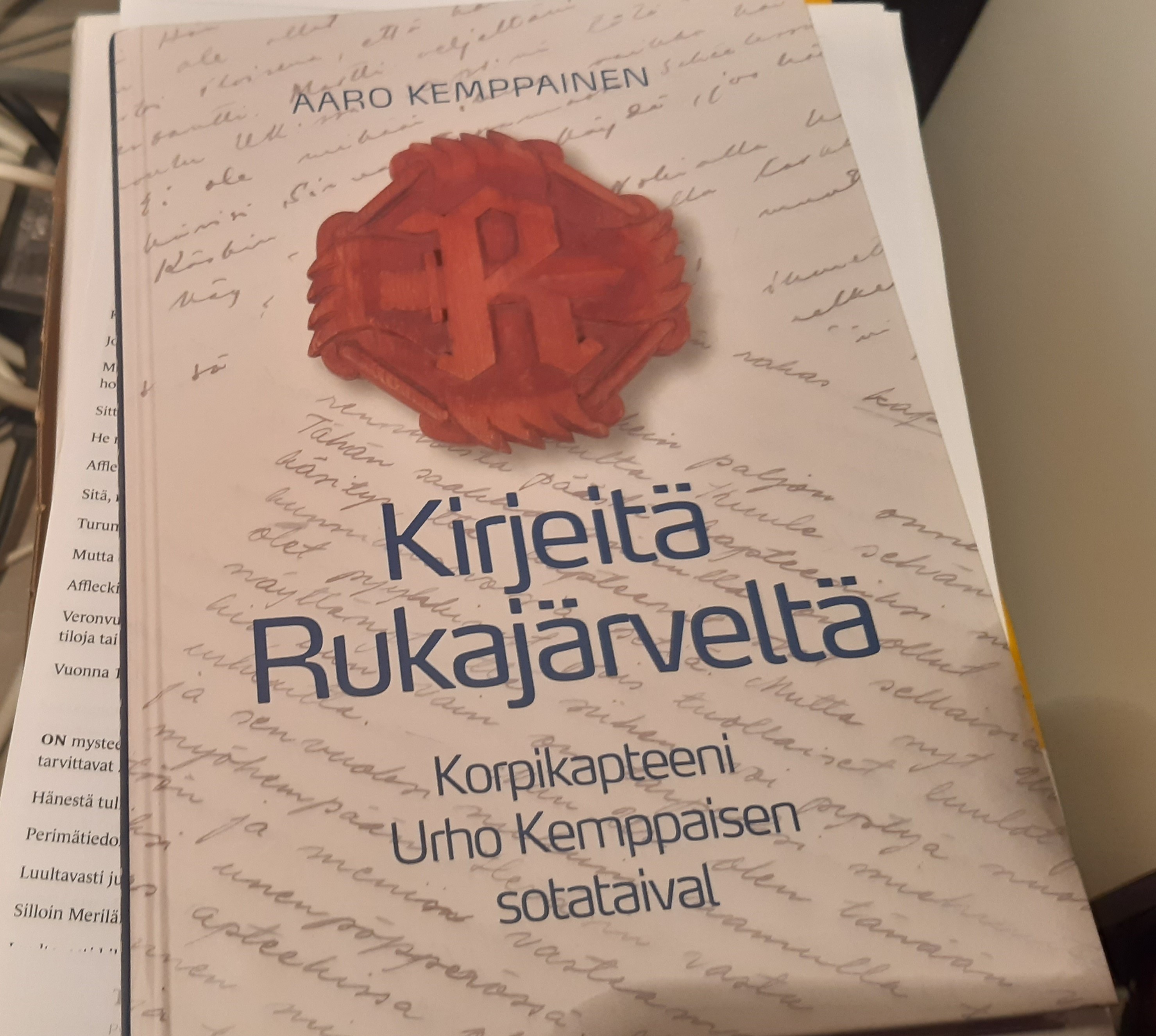 Aaro Kemppaisen kirja