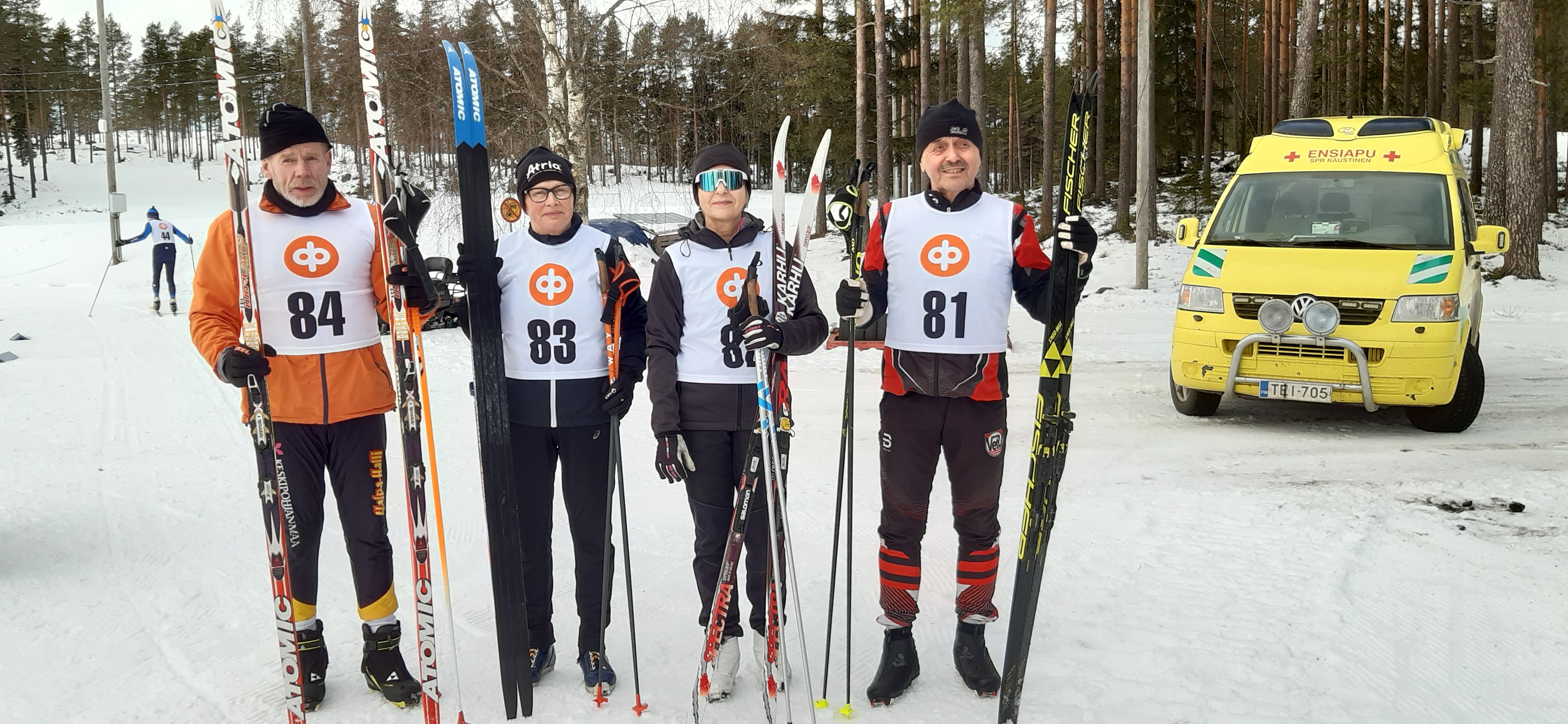 Vetelin Hopeajoukkue Pauli, Lea, Asta ja Martti