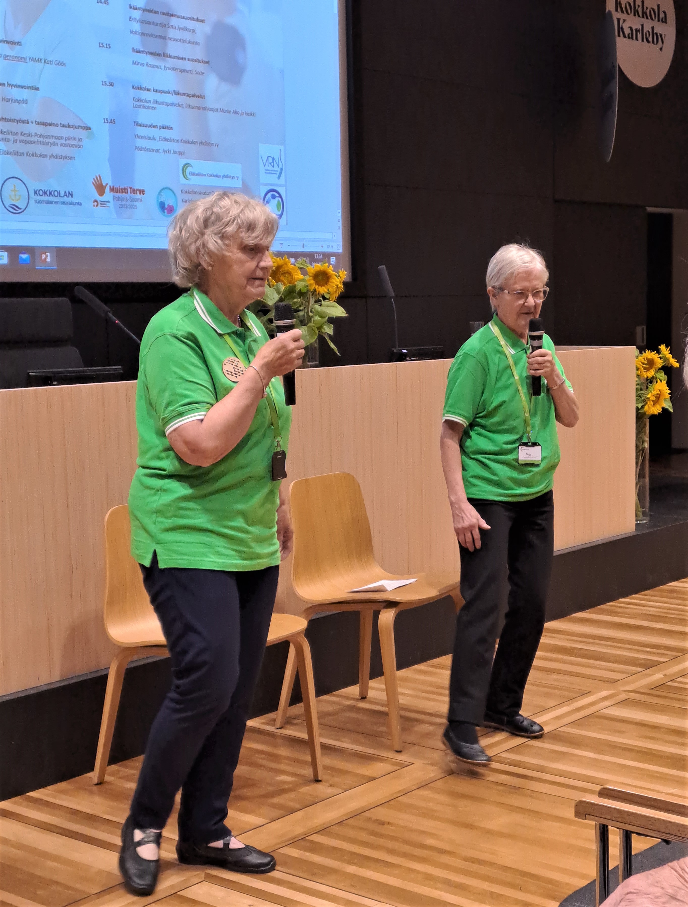 Riitta-Liisa Kankkonen ja Maija Rukajäörvi-Saarela ohjauksessa jumpattiin.