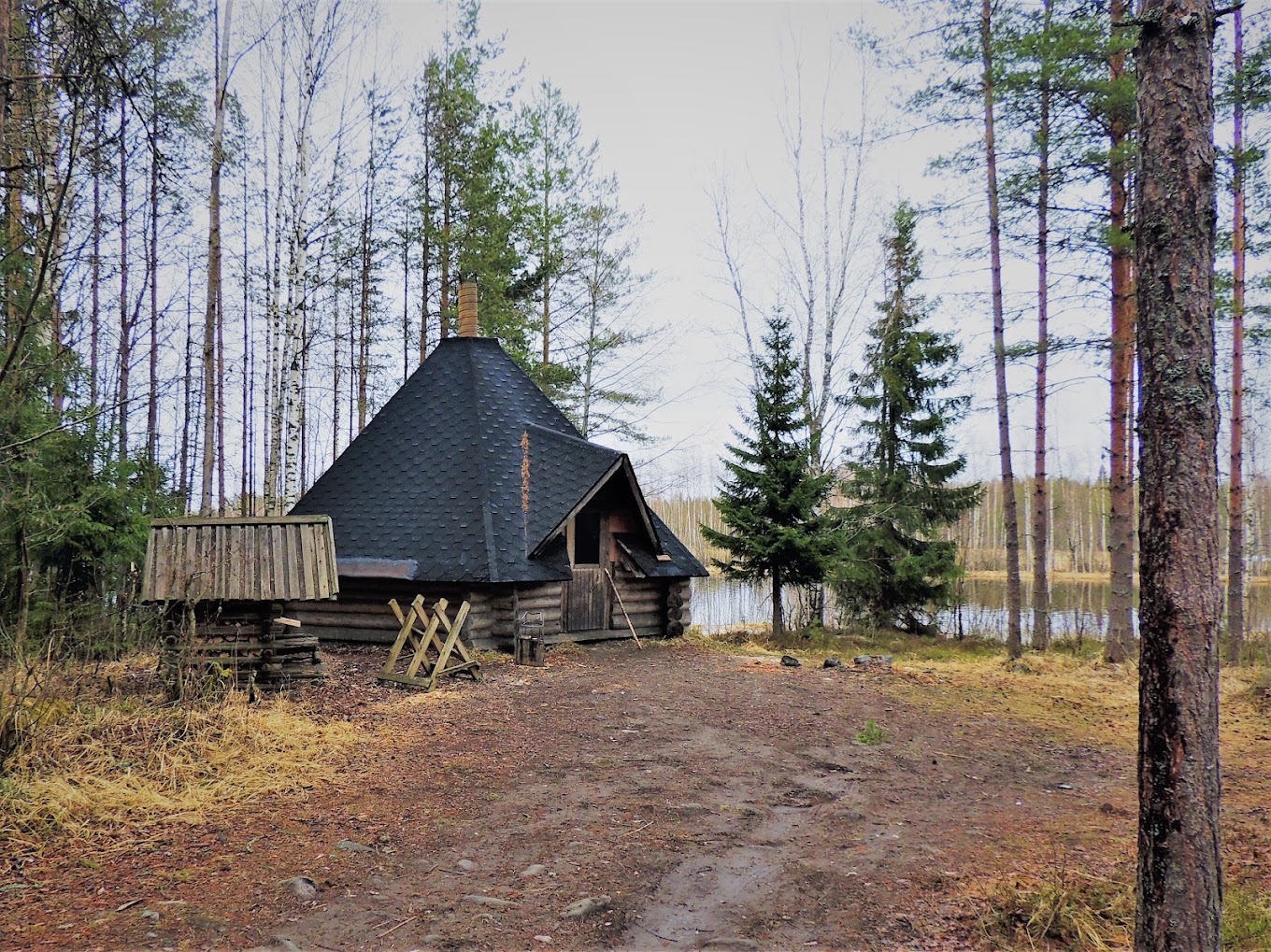 Kota Kyrkösjärven Ilmajoen päässä