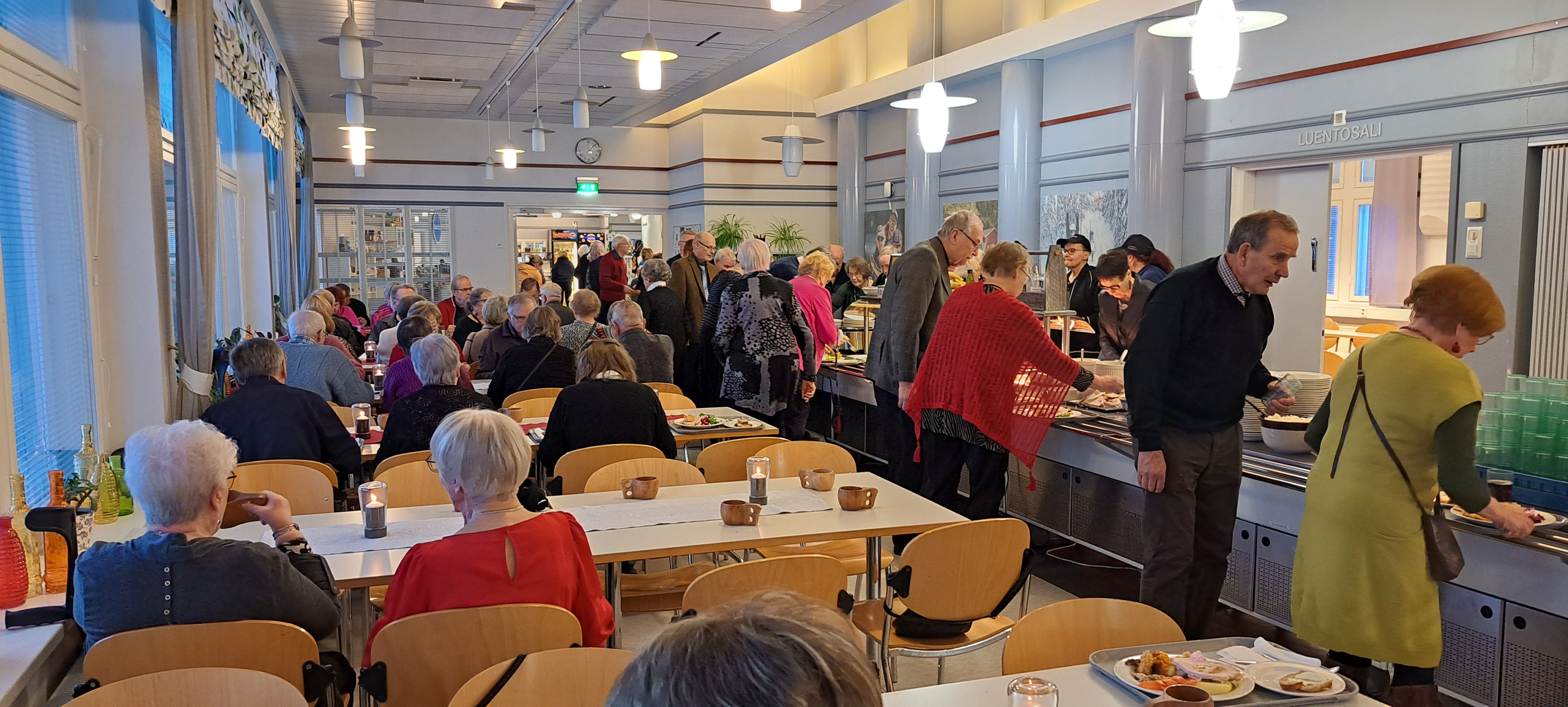 Meitä 90 henkilöä mikä oli hieno asia.