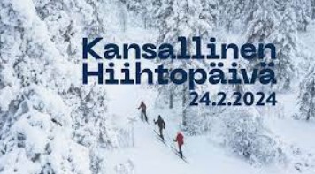 Ihmisiä hiihtämässä