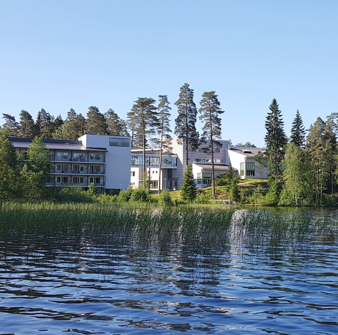 lomakeskus järvimaisema