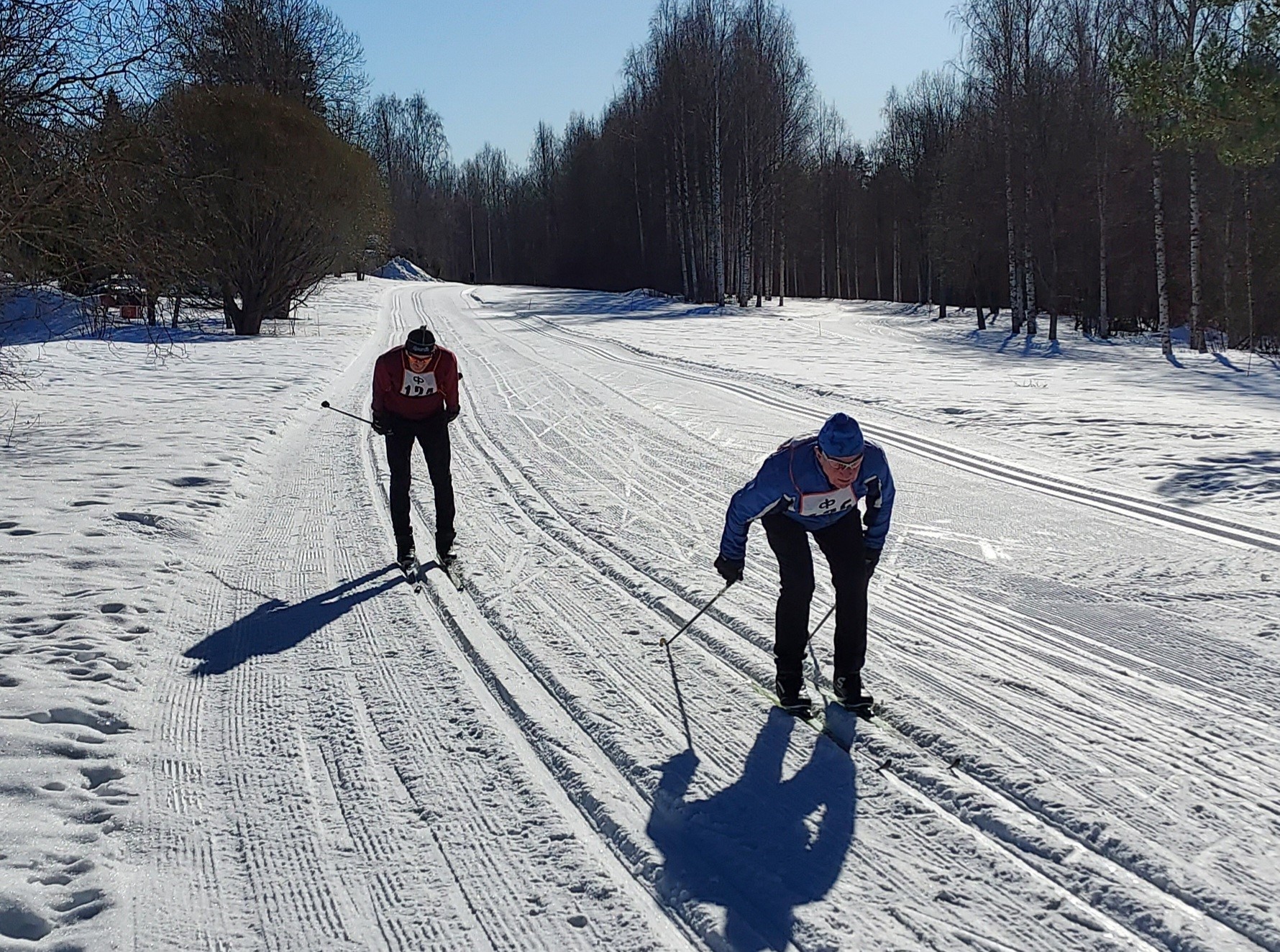 Hiihtäjät