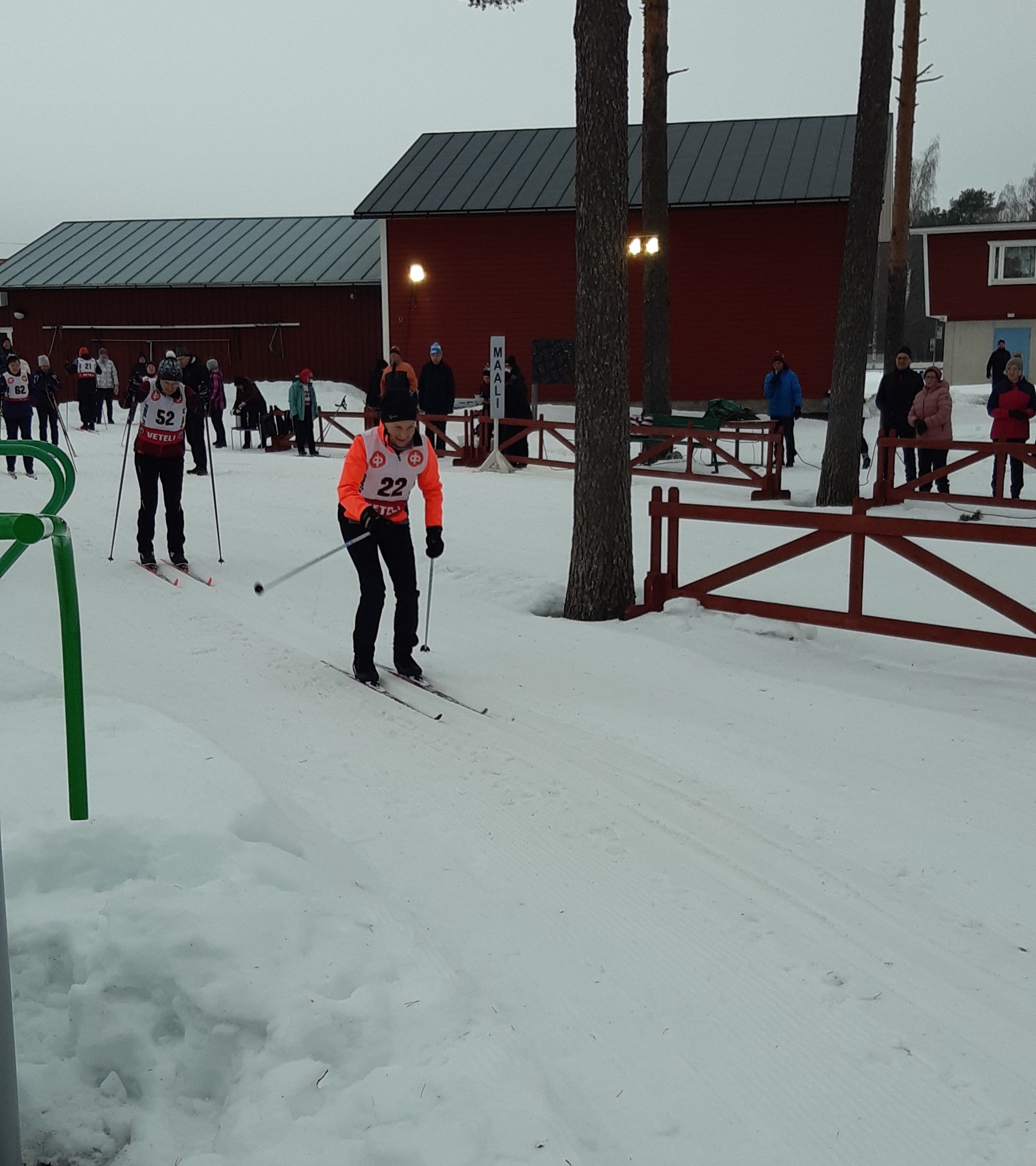 Asta Veteli I kakkososuudelle Paulin tuodessa viestiä