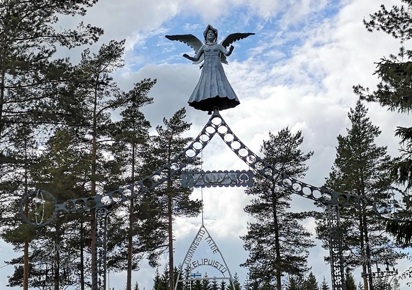 Enkelipuisto