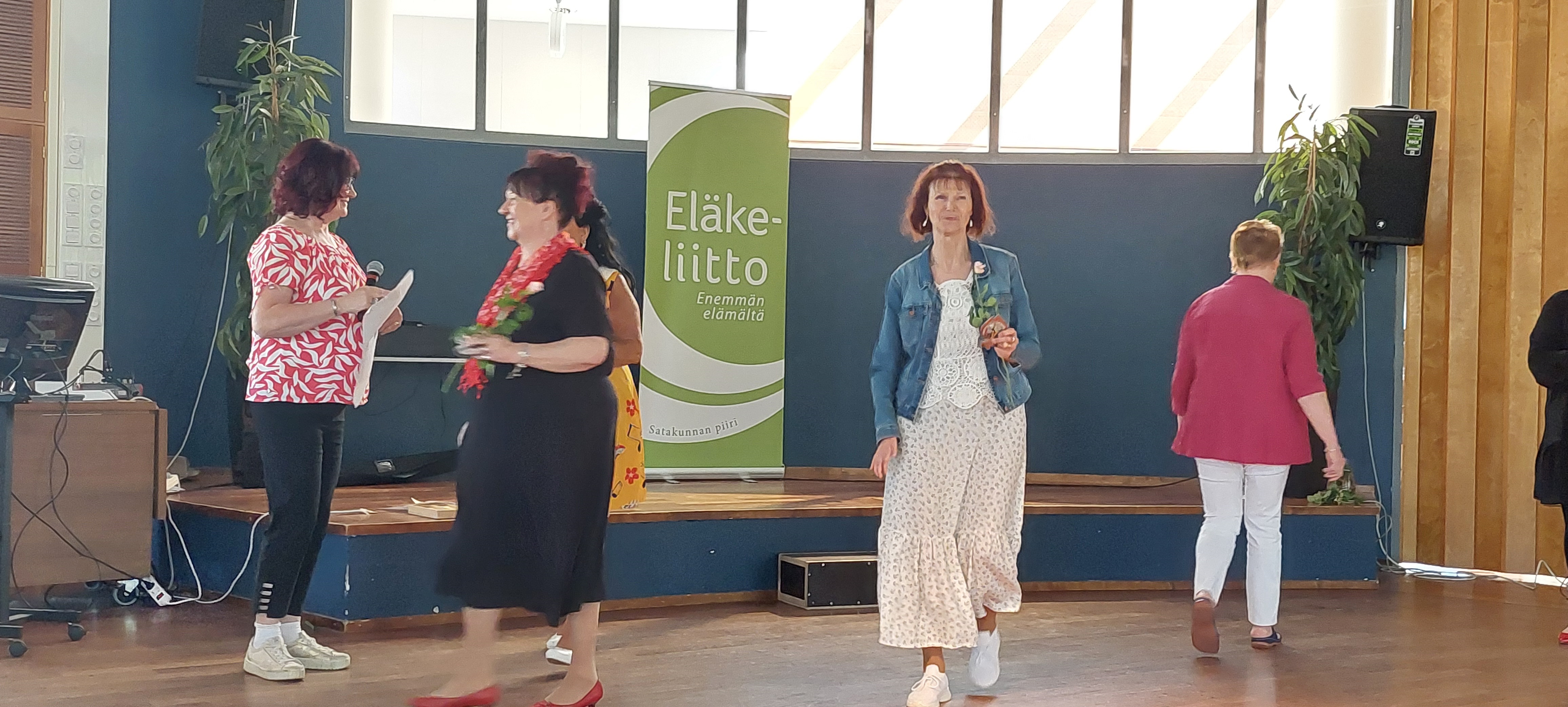 Naiset alle 70