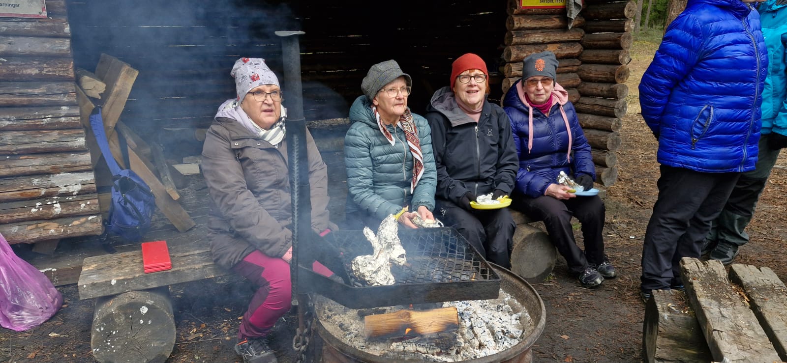 Ootellaan vesi kielellä!