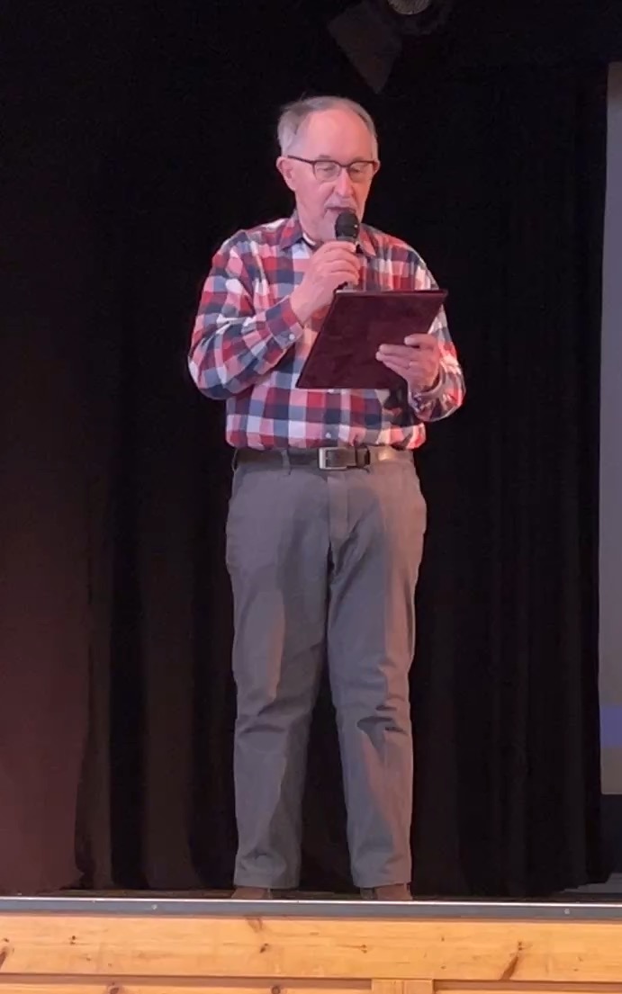 Kari Tuominen juontaja