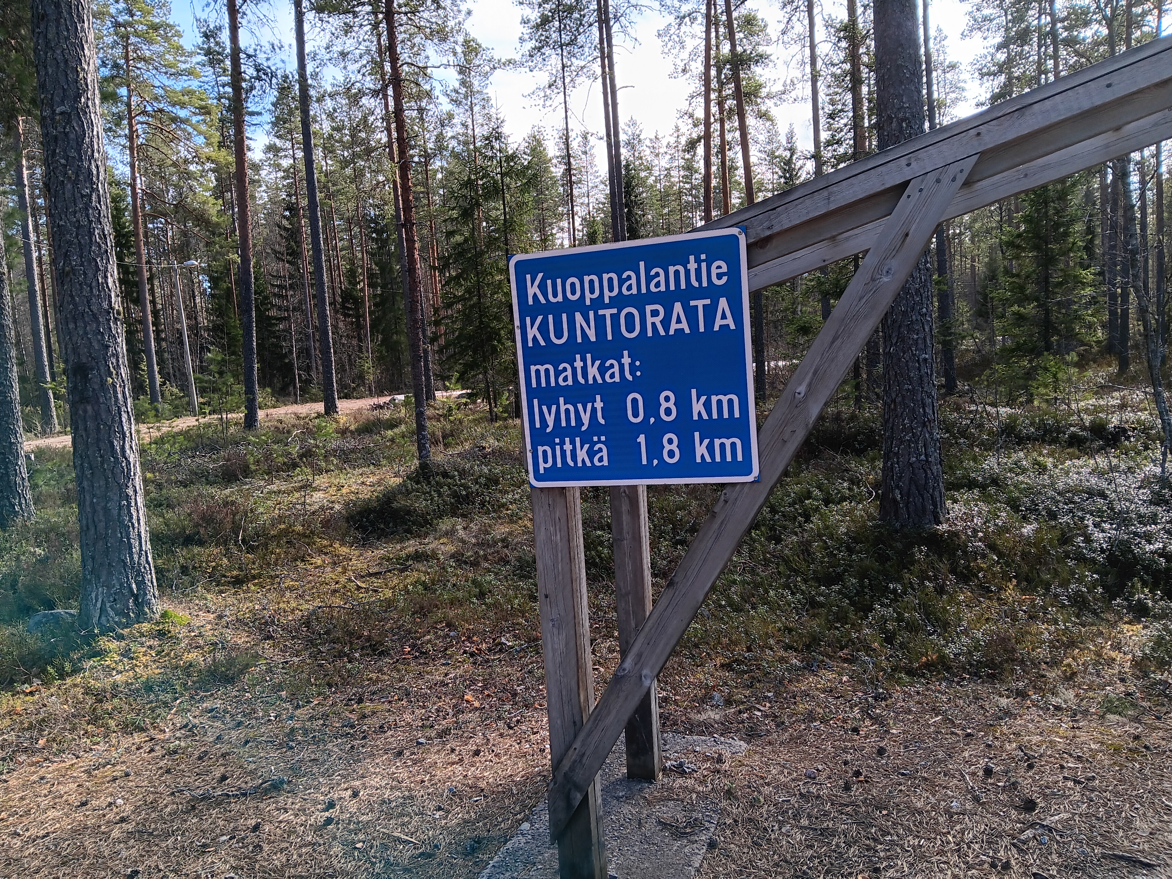 Opastetaulu laavulle