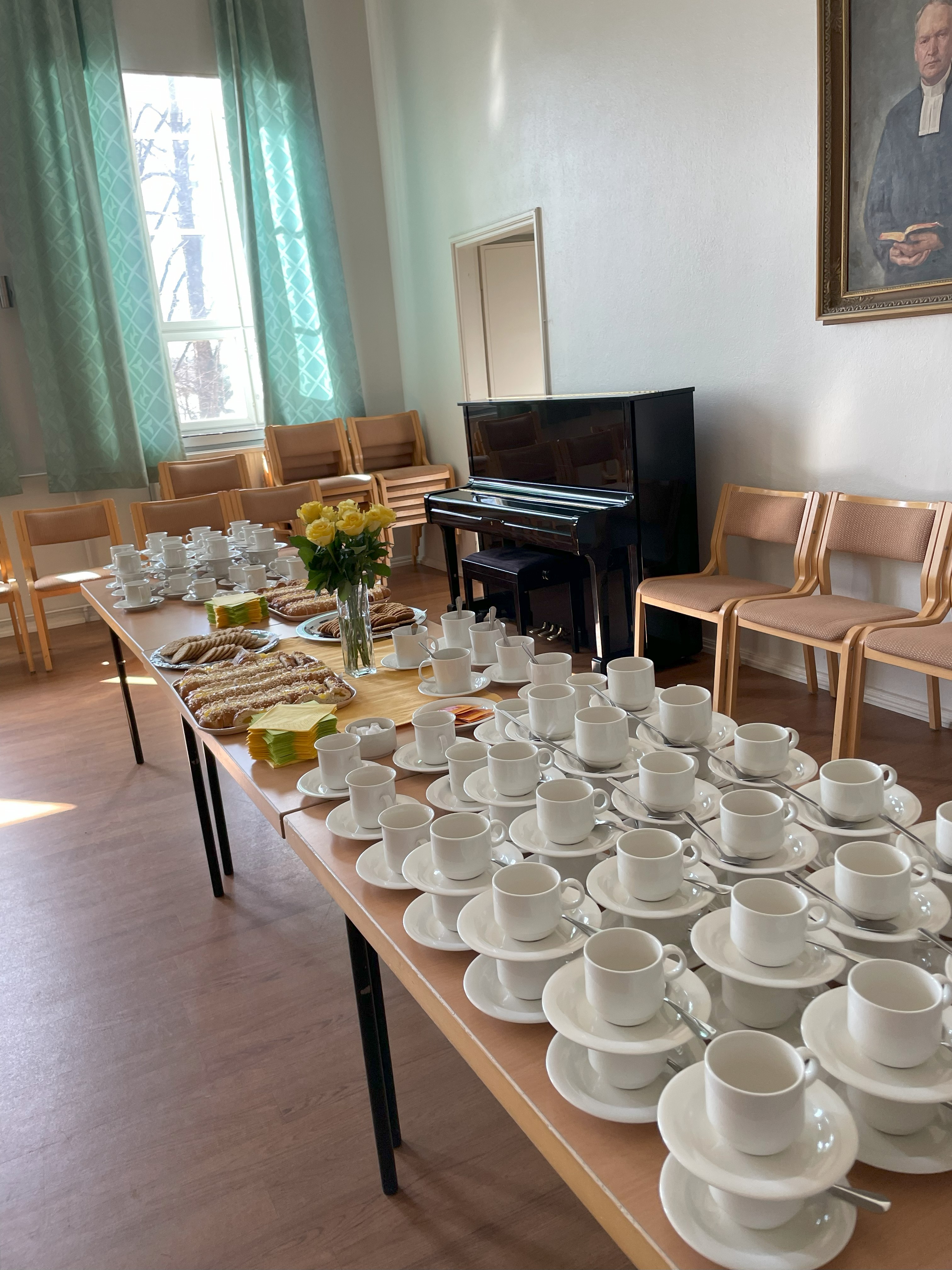 Päytä valmiina