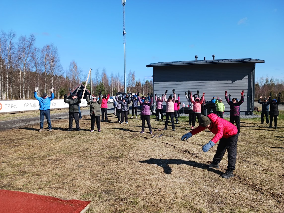 Ulkoilupäivä Karhulaavulla 5.5.2025