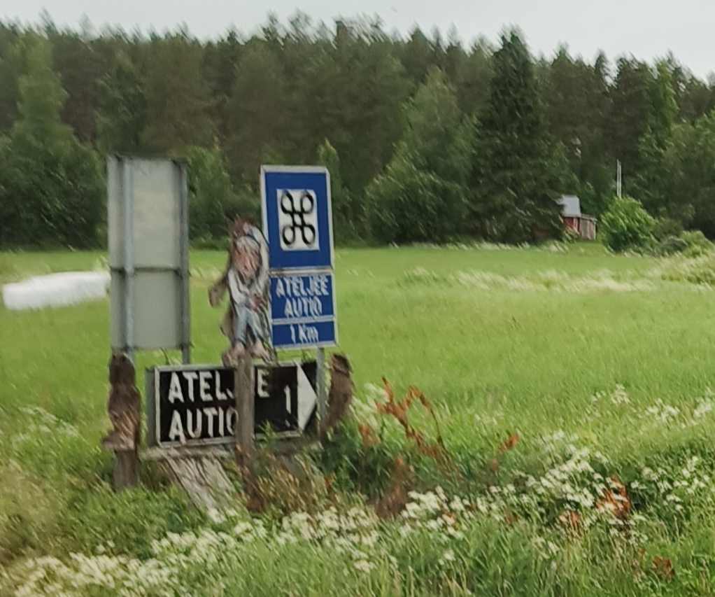 Aution Ateljee 1 km