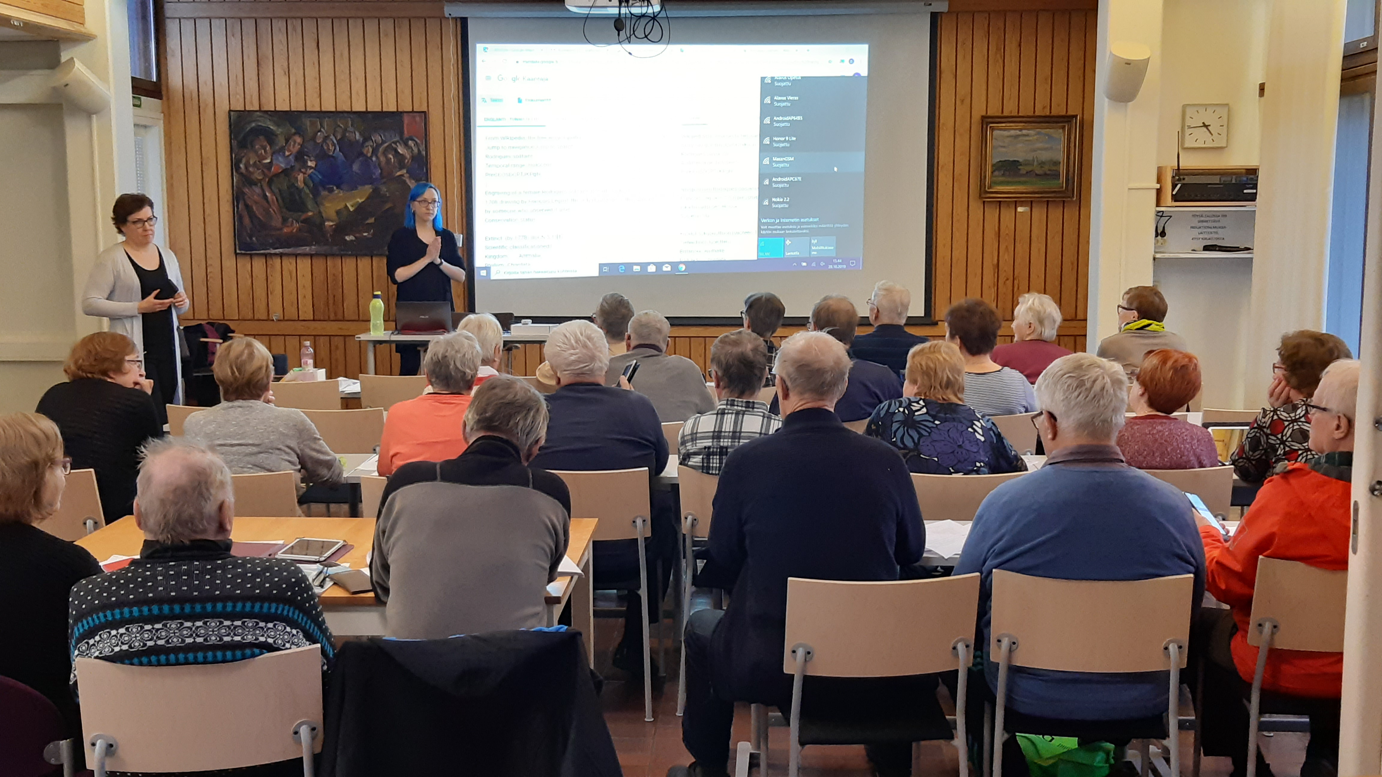 Teoriakoulutusta Töysän digikahvilassa