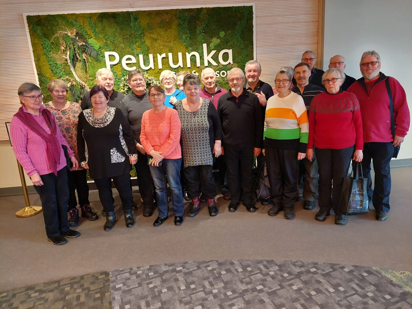 Tämä Peurungassa virkistyspäivää viettänyt joukkue toivottaa kaikille vapaaehtoistyötä tekeville hyvää kevättä ja hyvää mieltä koko loppuvuodeksi. 