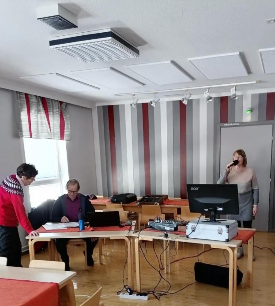 Karaoke laulaa musiikki