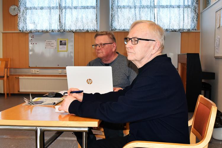 Kokouksen puheenjohtajana toimi Markku Pihlajamäki ja sihteerinä Jyri Hautamäki.