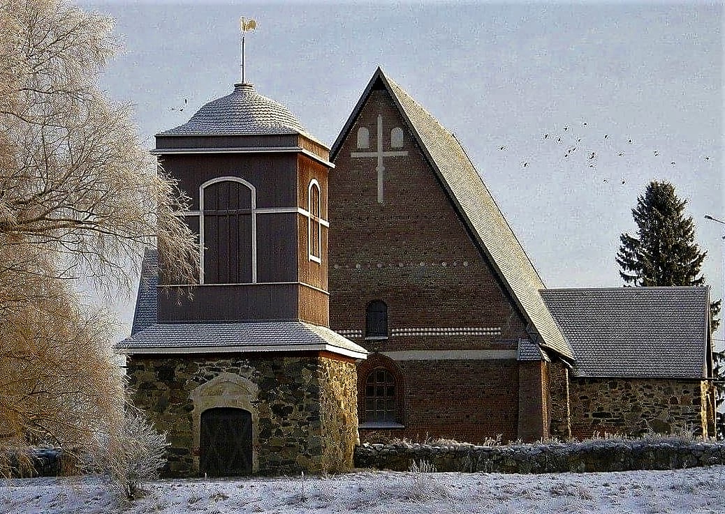 Hattulan vanha kirkko