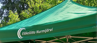 vihreä teltta