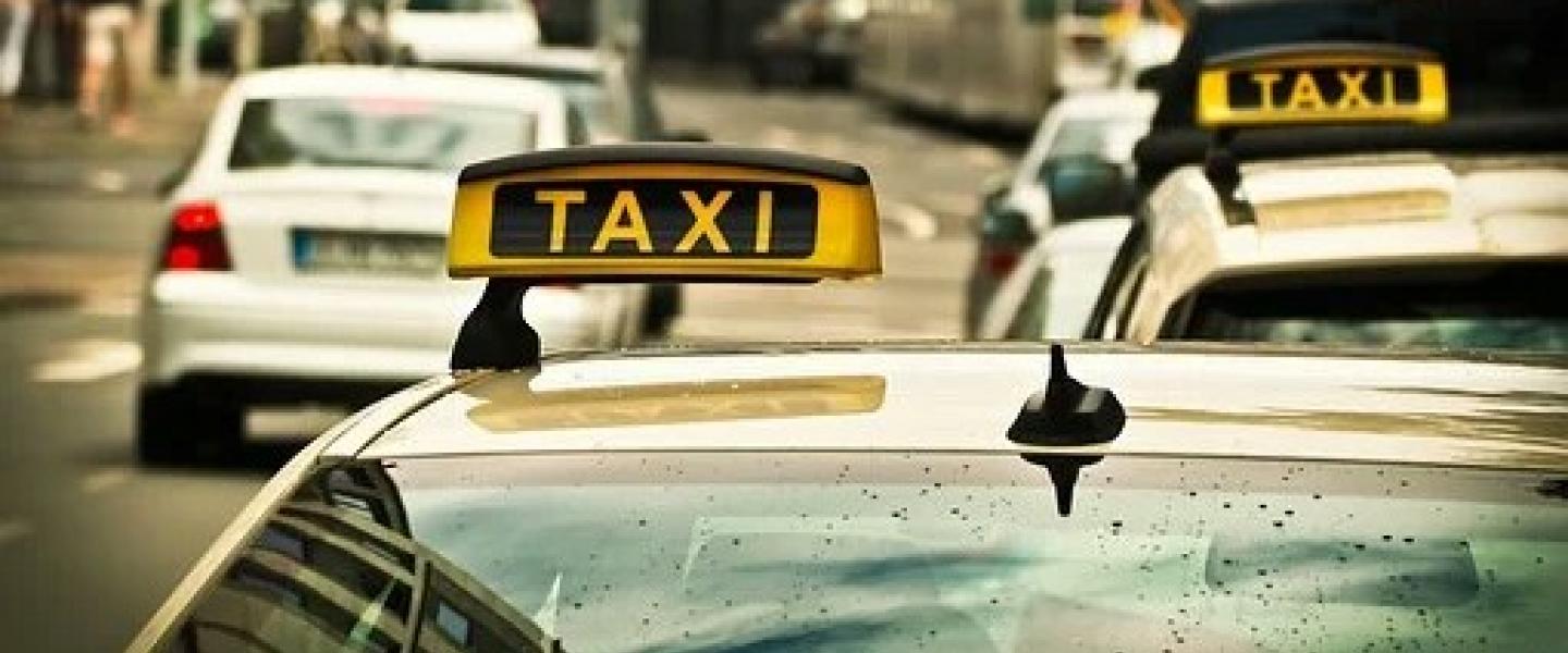 Taxi