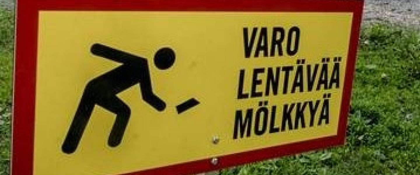 Varo mölkkyä