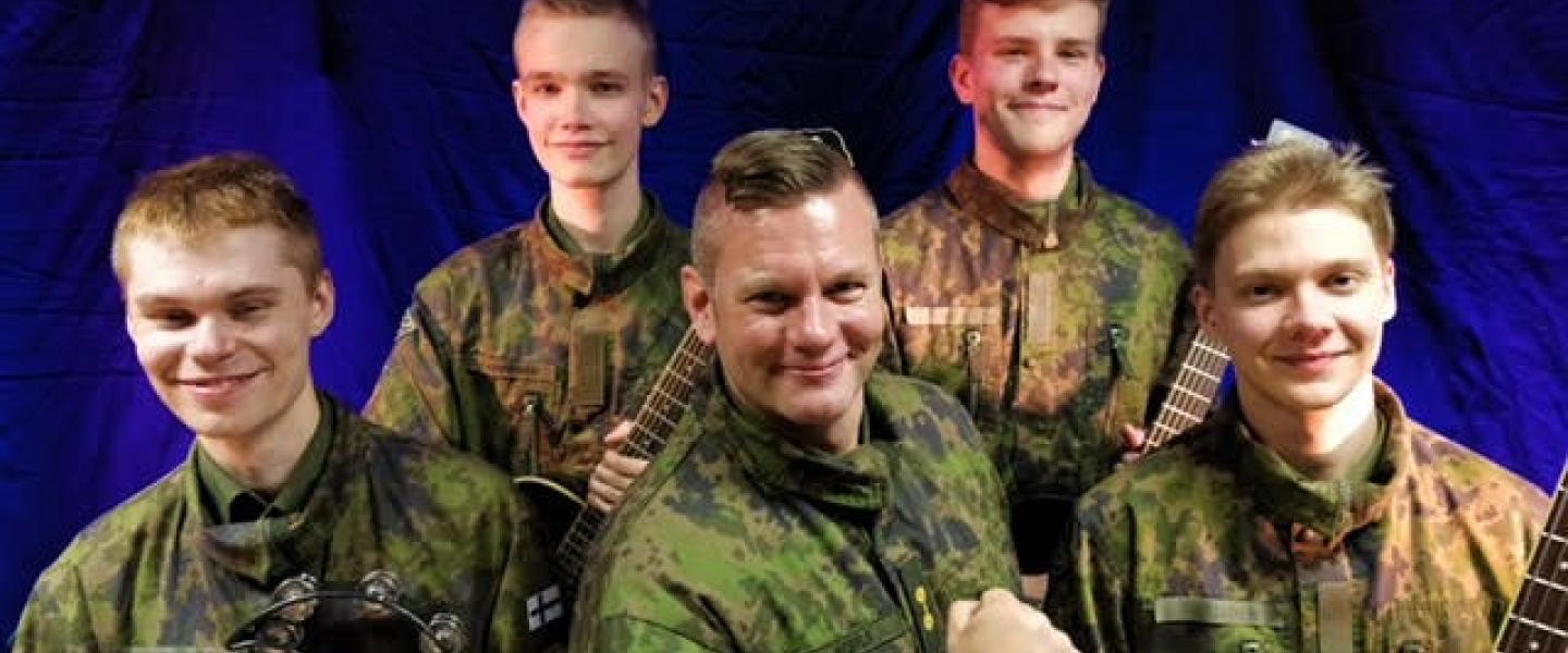 bändi 2