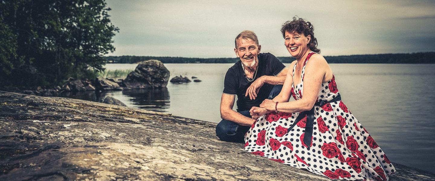 Minna Äikäs kalliolla