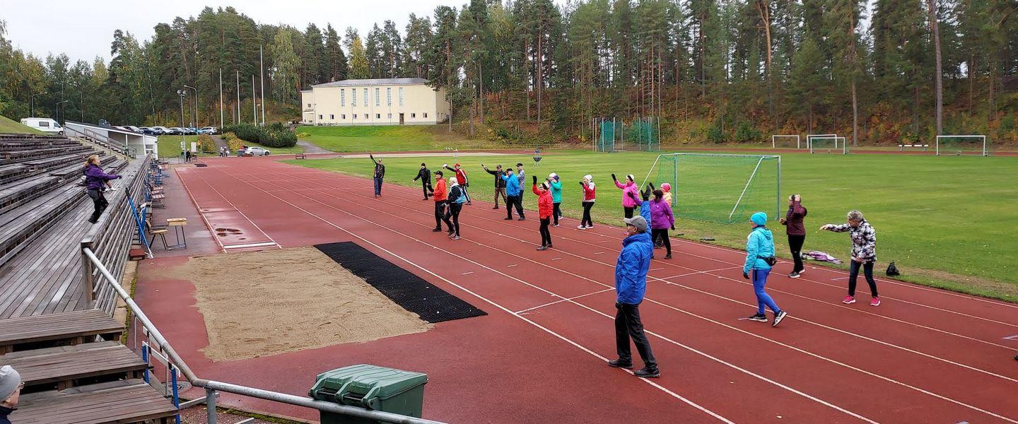 Alkulämmittelyä liikuntapäivänä Parikkalassa