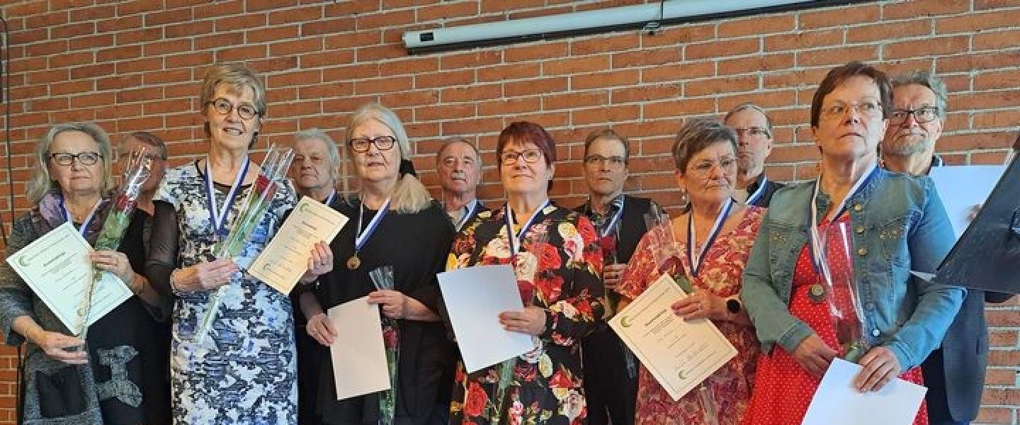 Ryhmäkuva kilpailun voittajista