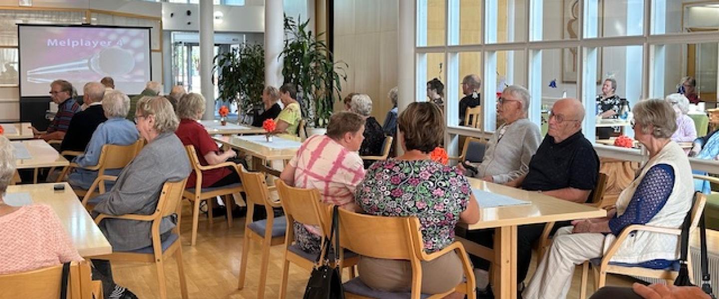Ohjelmapäivän yleisöä