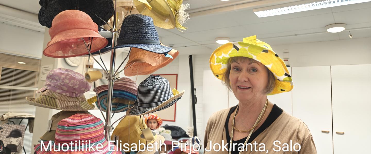 Halikon kuukausikerhossa 17.4.2025 Muotiliike Elisabeth